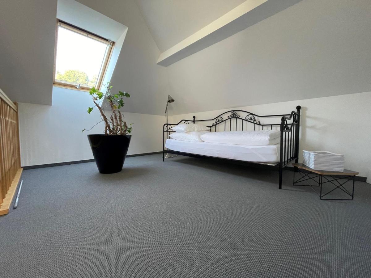 Stilvolle Wohnung Fuer 2-3 Personen - Mit Riesiger Dachterrasse Haigerloch Luaran gambar