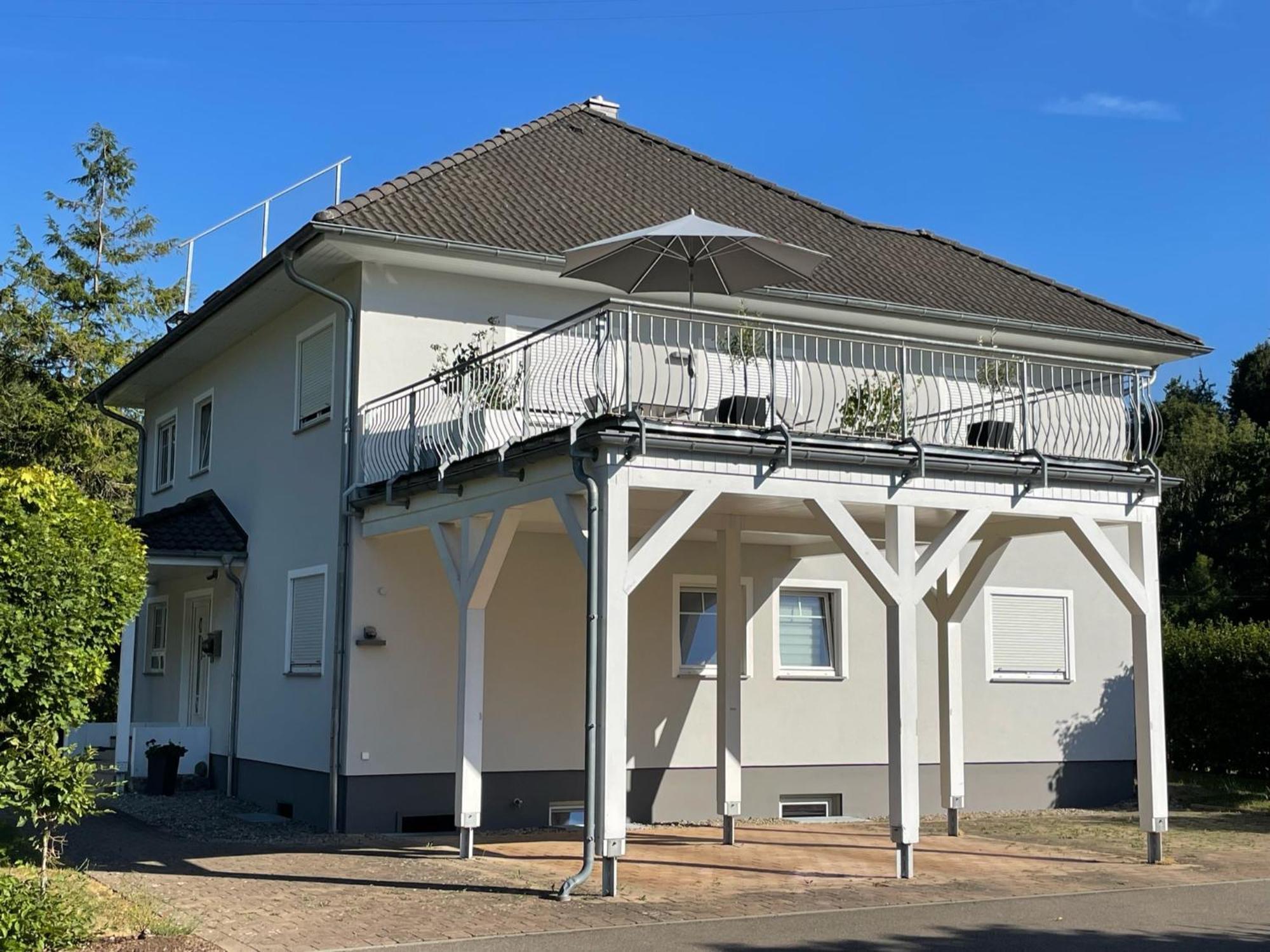 Stilvolle Wohnung Fuer 2-3 Personen - Mit Riesiger Dachterrasse Haigerloch Luaran gambar