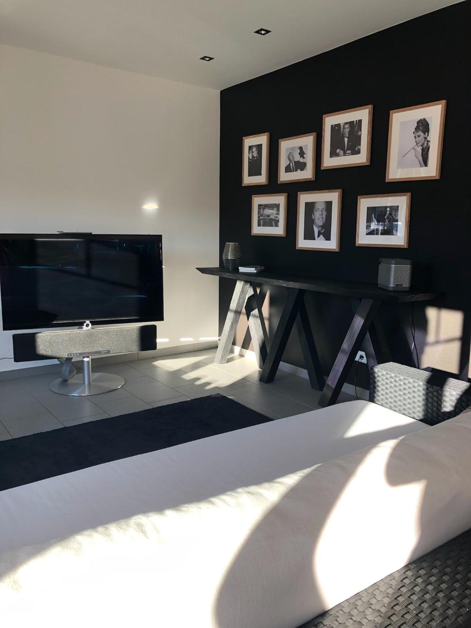 Stilvolle Wohnung Fuer 2-3 Personen - Mit Riesiger Dachterrasse Haigerloch Luaran gambar