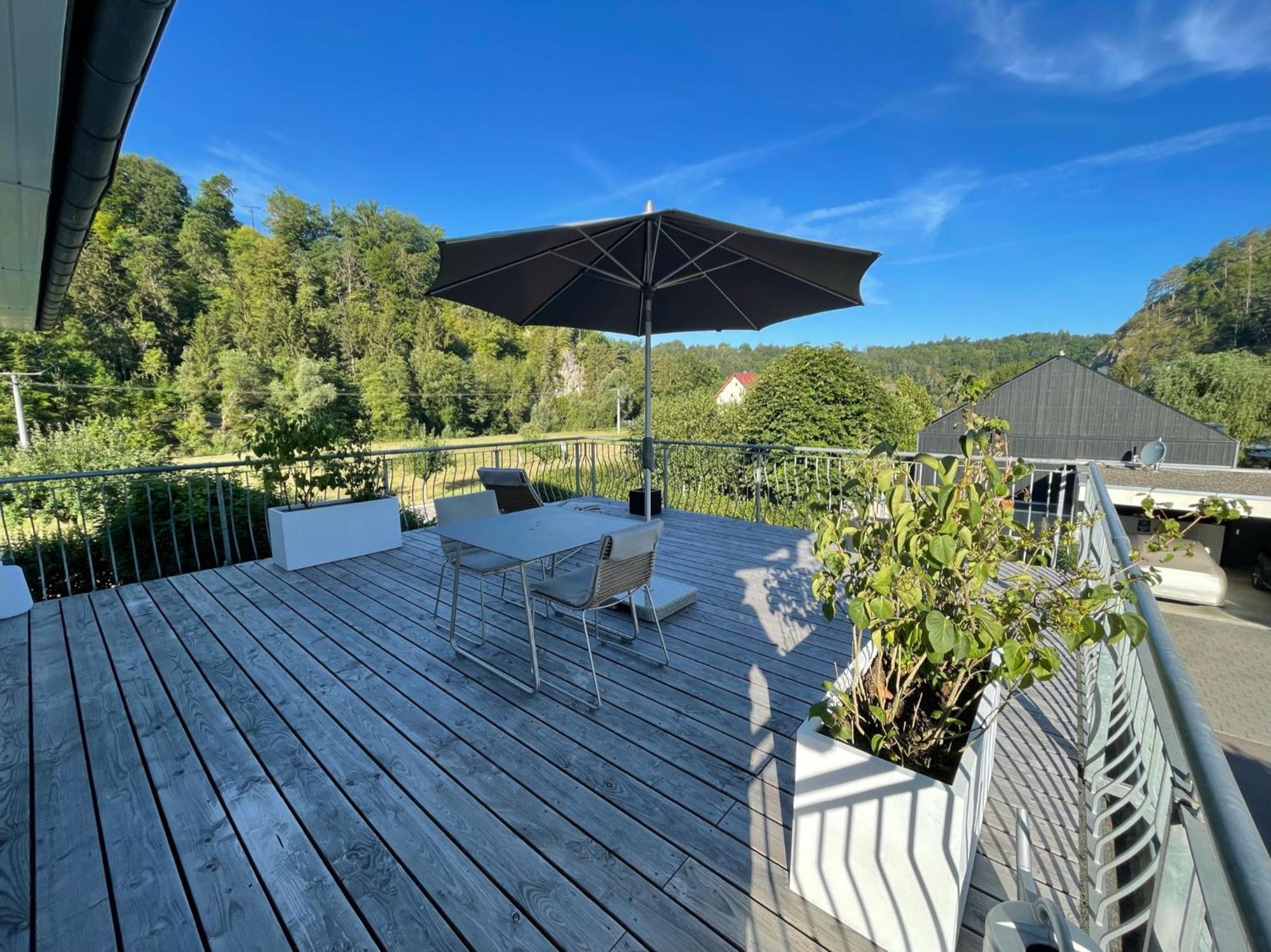 Stilvolle Wohnung Fuer 2-3 Personen - Mit Riesiger Dachterrasse Haigerloch Luaran gambar